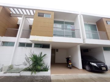 CASA EN VENTA BARRIO EL AMPARO|1756