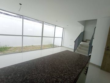 CASA EN VENTA BARRIO EL AMPARO|1756