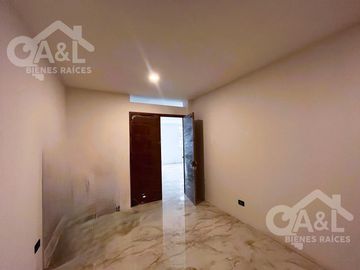 Casa en Venta  Lomas del Tejar con Recámara en Planta Baja