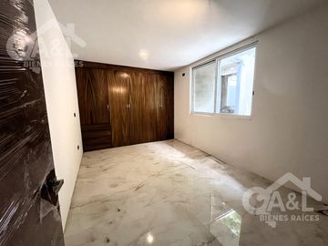 Casa en Venta  Lomas del Tejar con Recámara en Planta Baja