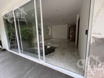 Casa en Venta  Lomas del Tejar con Recámara en Planta Baja