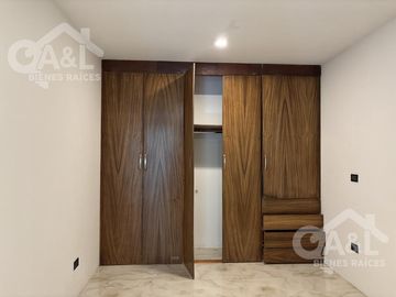 Casa en Venta  Lomas del Tejar con Recámara en Planta Baja