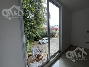 Casa en Venta  Lomas del Tejar con Recámara en Planta Baja