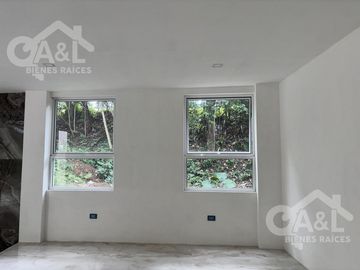 Casa en Venta  Lomas del Tejar con Recámara en Planta Baja