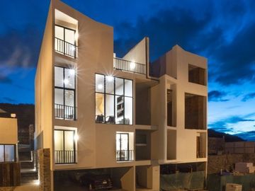 Hermoso Townhouse, en Zibatá, 4 Habitaciones, 2 Niveles, Doble Altura..