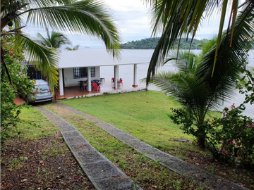Se vende casa en el  Caribe