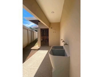 VENTA DE CASA EN AGUADULCE NUEVA
