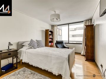 Departamento en Venta en El Golf / Presidente Riesco