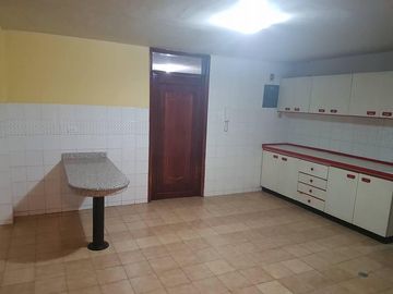 En Venta o Renta, amplio Departamento de 4 dorm, 234 m2 | Eloy Alfaro - Monteserrín, Quito