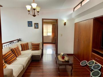 HERMOSA CASA EN VENTA, SECTOR EL CONSTITUCIONAL