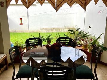 HERMOSA CASA EN VENTA, SECTOR EL CONSTITUCIONAL