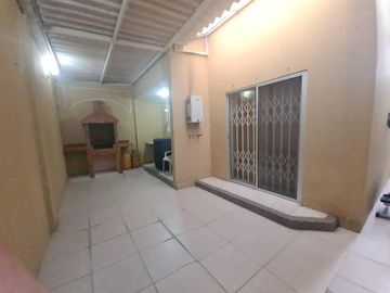VENTA DE CASA URBANIZACIÓN ESRELLA DEL MAR (VM)