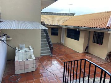 CASA EN VENTA EN MIRAFLORES