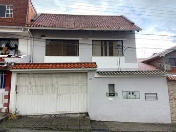 CASA EN VENTA EN MIRAFLORES