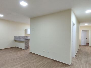Casa Rentera de Oportunidad, 5 departamentos y 2 locales comerciales, El Ejido, Quito