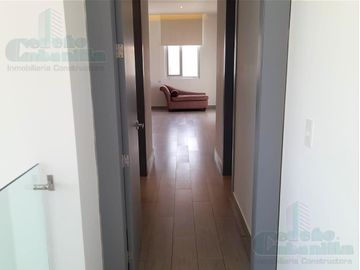 VENTA DE LUJOSA VILLA EN AIRES DEL BATAN