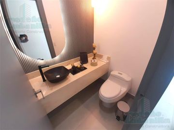 VENTA DE LUJOSA VILLA EN AIRES DEL BATAN