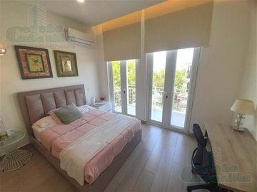 VENTA DE LUJOSA VILLA EN AIRES DEL BATAN
