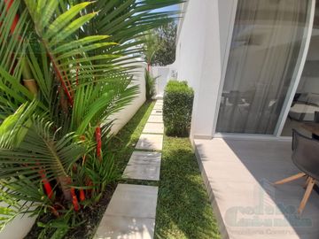 VENTA DE LUJOSA VILLA EN AIRES DEL BATAN