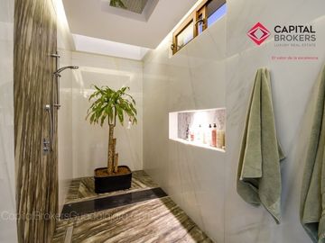 Casa en Venta en Reserva Real Con Alberca Por Zona Andares Terminados de Lujo