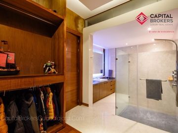 Casa en Venta en Reserva Real Con Alberca Por Zona Andares Terminados de Lujo