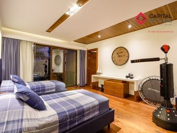 Casa en Venta en Reserva Real Con Alberca Por Zona Andares Terminados de Lujo