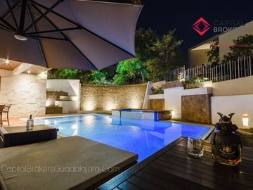 Casa en Venta en Reserva Real Con Alberca Por Zona Andares Terminados de Lujo