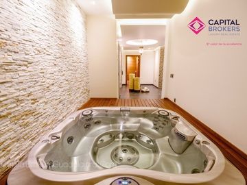 Casa en Venta en Reserva Real Con Alberca Por Zona Andares Terminados de Lujo