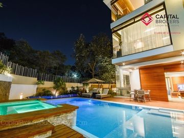 Casa en Venta en Reserva Real Con Alberca Por Zona Andares Terminados de Lujo