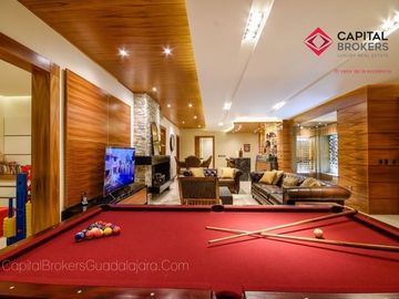 Casa en Venta en Reserva Real Con Alberca Por Zona Andares Terminados de Lujo