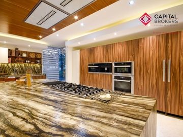 Casa en Venta en Reserva Real Con Alberca Por Zona Andares Terminados de Lujo