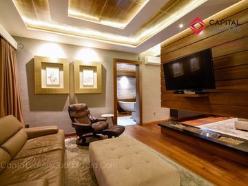 Casa en Venta en Reserva Real Con Alberca Por Zona Andares Terminados de Lujo