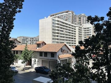 Departamento en Venta en Metro Santa Isabel, Lira