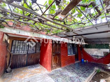 Casa en Venta en Av tres poniente con Asunción