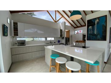 Venta de casa campestre en parcelacion via San Antonio La Ceja