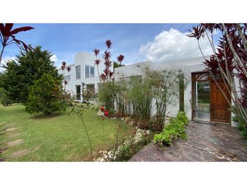 Venta de casa campestre en parcelacion via San Antonio La Ceja