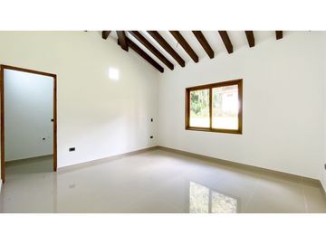 Venta de casa finca en Rionegro, Antioquia cercana al túnel de Oriente