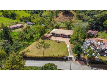 Venta de casa finca en Rionegro, Antioquia cercana al túnel de Oriente
