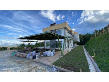 Venta de casa en condominio de Rionegro, Antioquia