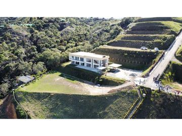 Venta de casa en condominio de Rionegro, Antioquia
