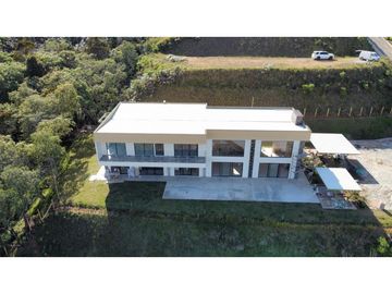 Venta de casa en condominio de Rionegro, Antioquia
