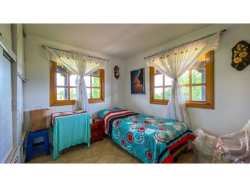 Venta de casa campestre en el Carmen de Viboral
