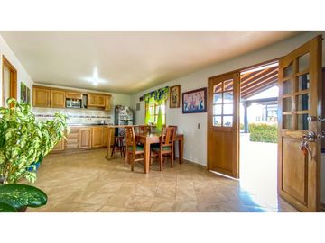 Venta de casa campestre en el Carmen de Viboral