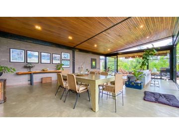 Venta de casa en exclusiva parcelación de Rionegro vereda El Tablazo
