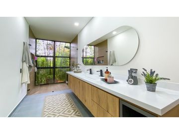 Venta de casa en exclusiva parcelación de Rionegro vereda El Tablazo