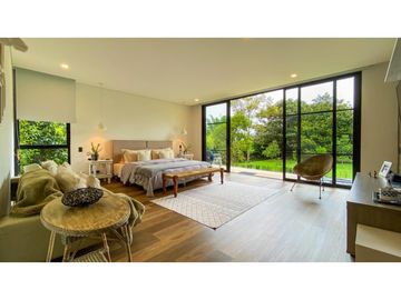 Venta de casa en exclusiva parcelación de Rionegro vereda El Tablazo