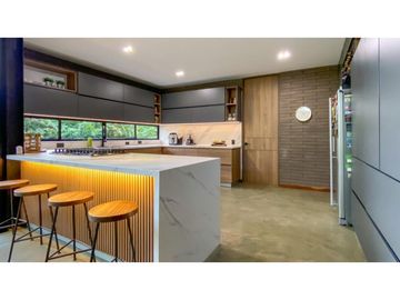 Venta de casa en exclusiva parcelación de Rionegro vereda El Tablazo