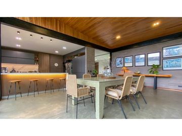 Venta de casa en exclusiva parcelación de Rionegro vereda El Tablazo