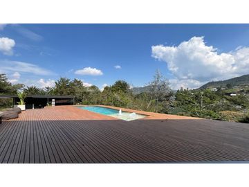 Venta de finca en Llanogrande, Rionegro