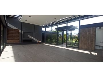 Venta de casa finca en Llanogrande, Rionegro